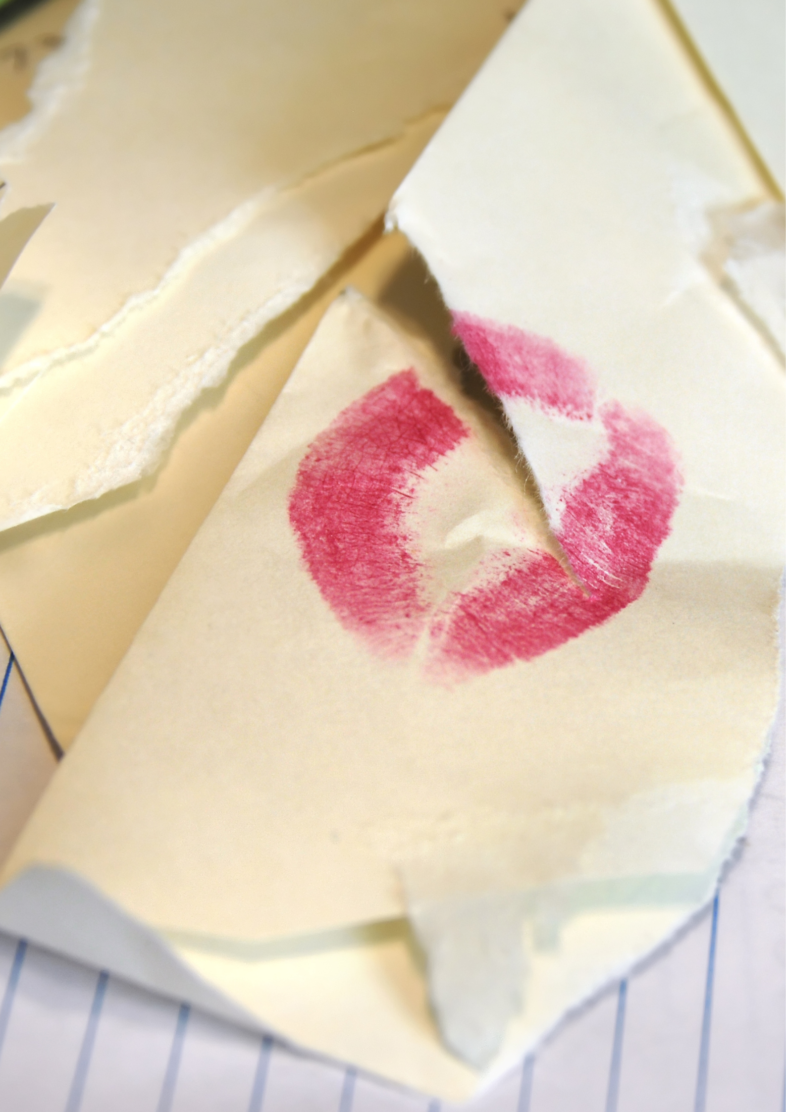 SIGNS HE IS STILL IN LOVE WITH HIS EX