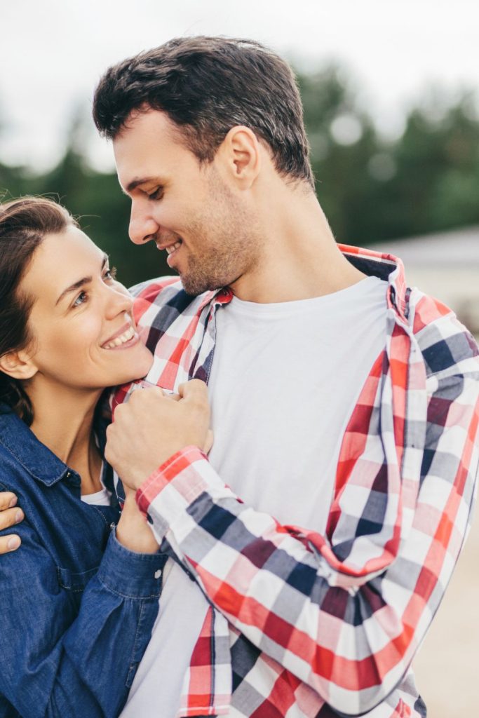 9 Ways to Build Emotional Intimacy with Your Man