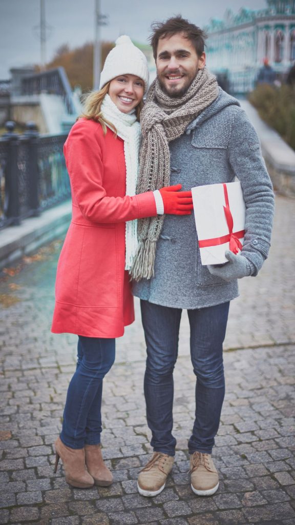 8 Little Things Guys Do That Mean a Lot to Women