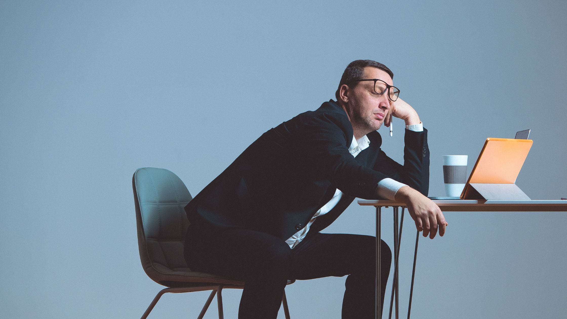Signs He Is Bored in Your Marriage