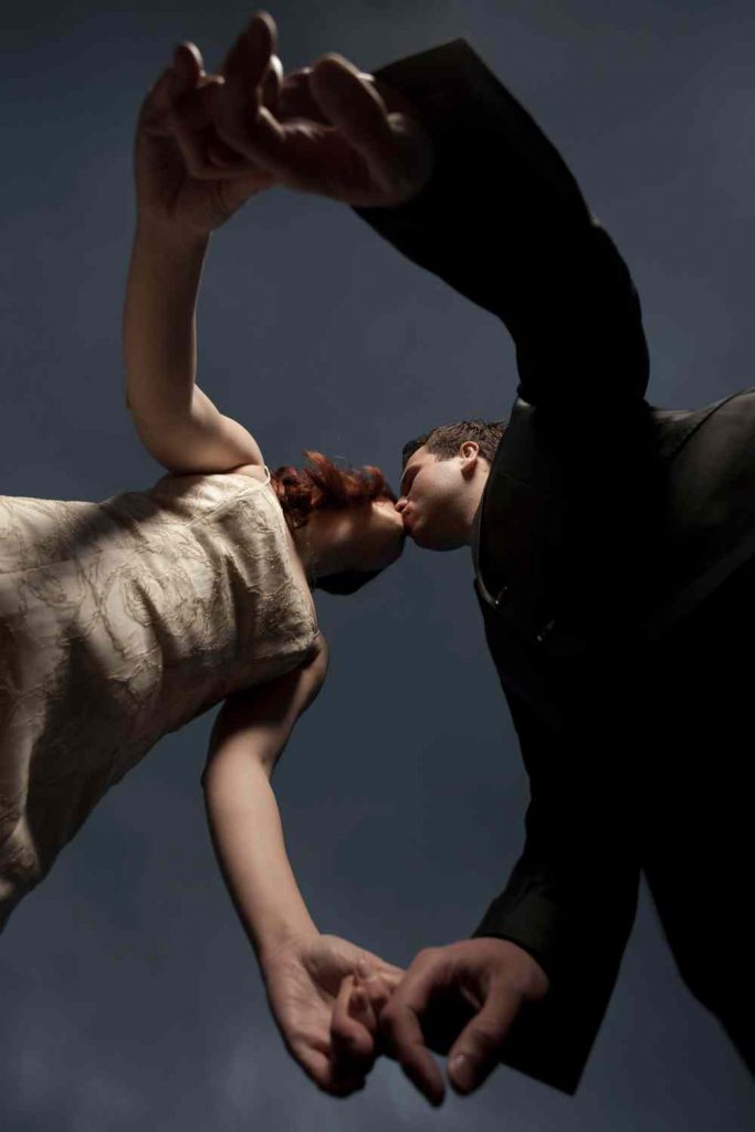 6 Romantic Moves Guys Make That Are Straight Out of a Movie