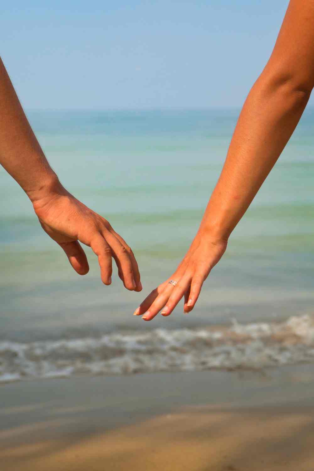 9 Things Women Do When They’re Flirting With You