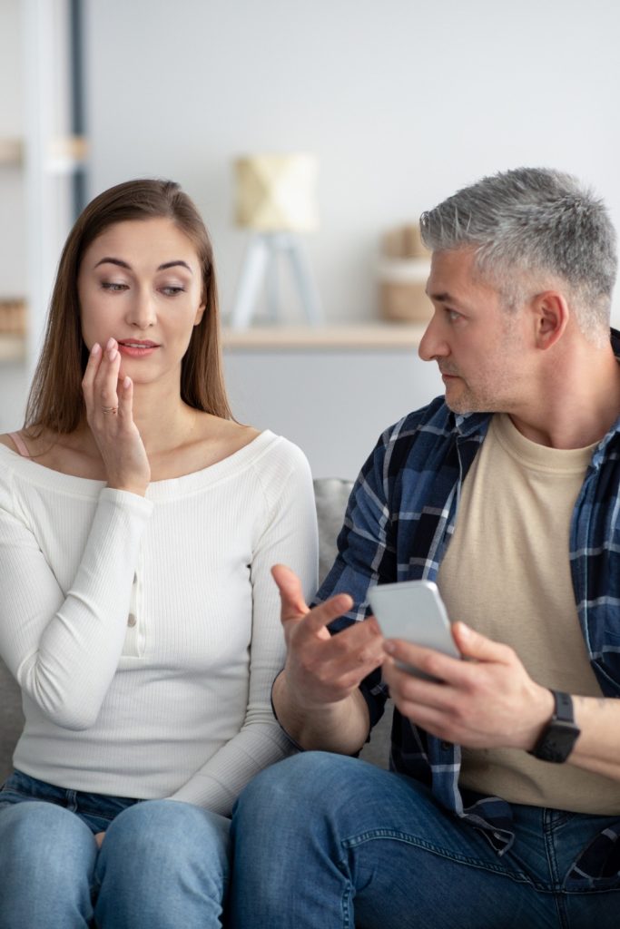 9 Methods Cheaters Use To Hide Their Affairs