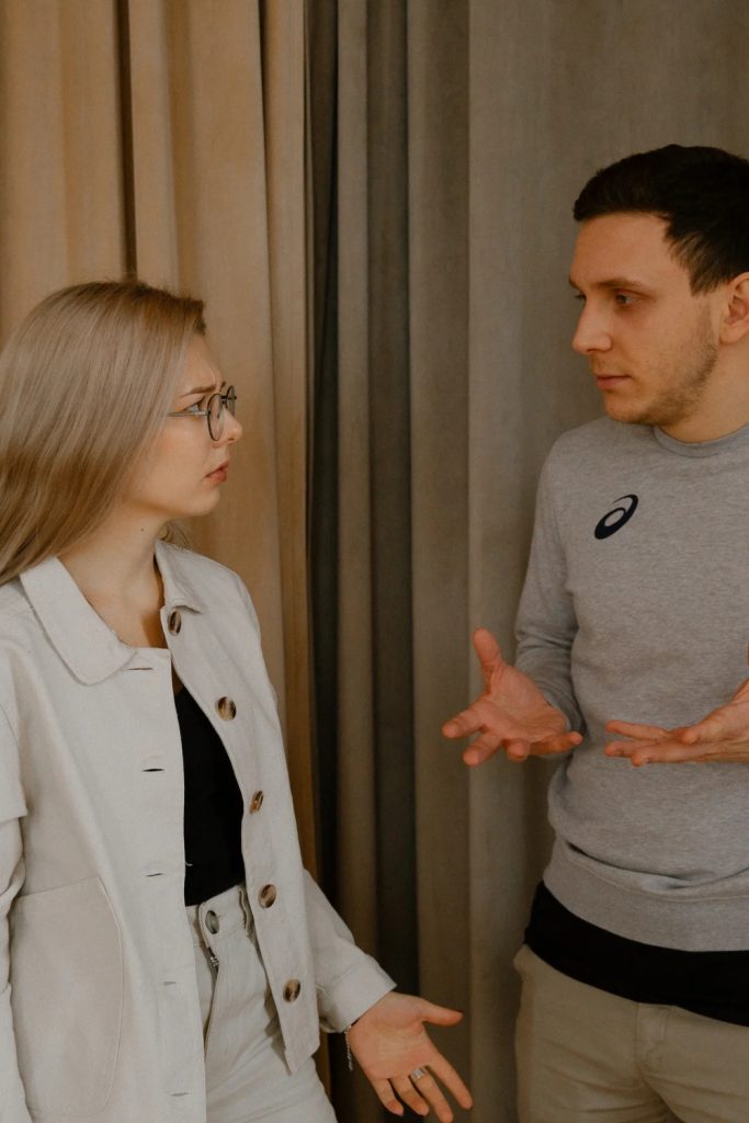 Habits That Kill New Relationships Fast