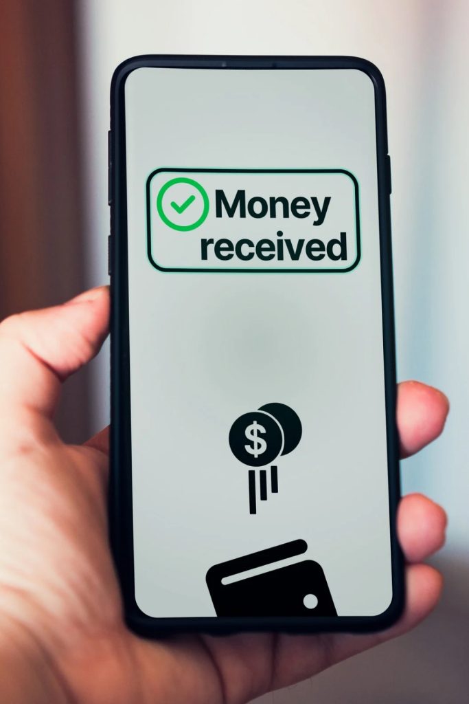 Signs You Are Dating a Romance Scammer