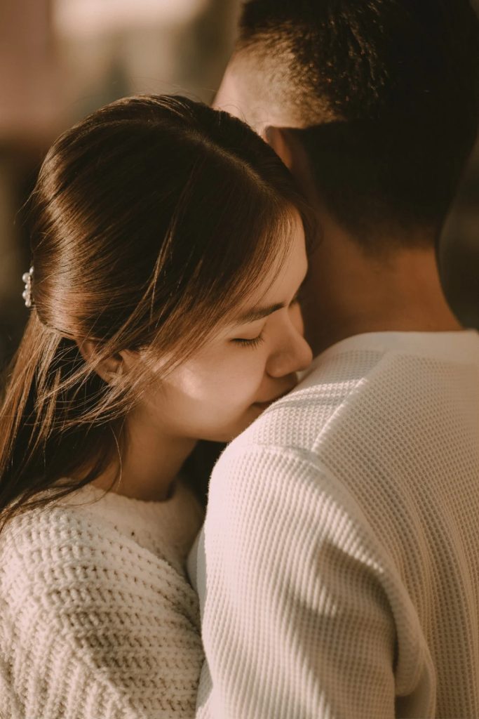 Things a Good Husband Should Never Have to Beg His Wife For