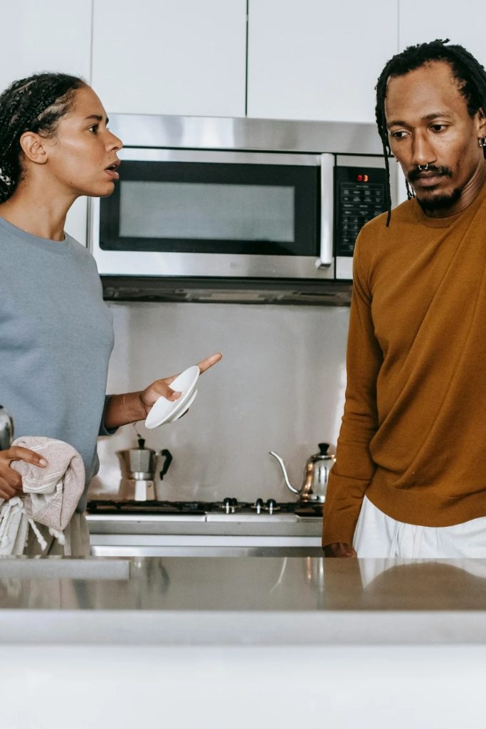 10 Behaviours That Make You a Difficult Woman to Love