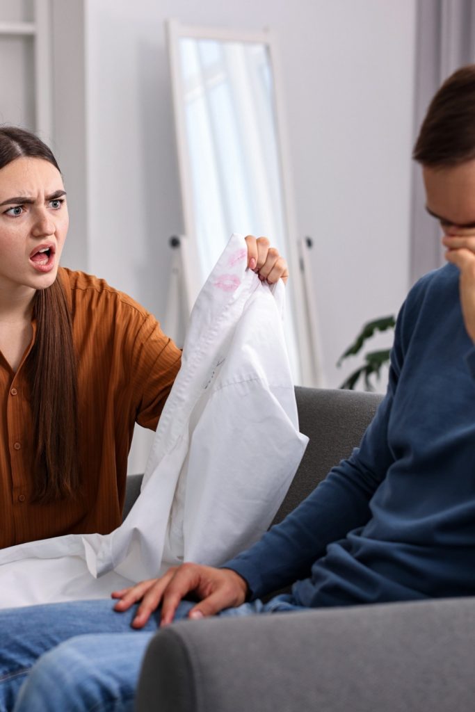 Signs His Mistress Is Becoming a Threat to Your Marriage